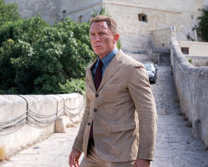 Image accompanying the story: James Bond finalists to screen-test for role this week – reports