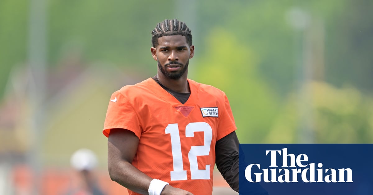Browns remain uncommitted on Shedeur Sanders despite Joe Flacco exit