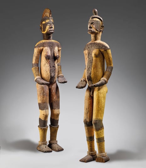The two Igbo figures pictured in the Christie’s catalogue.