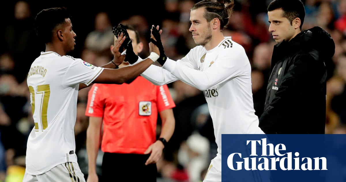 Gareth Bale cameo wins back some hearts as Real Madrid come out on top