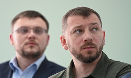 Director of the Specialised Anti-Corruption Prosecutor’s Office, Oleksandr Klymenko (L), and director of the National Anti-Corruption Bureau, Semen Kryvonos.