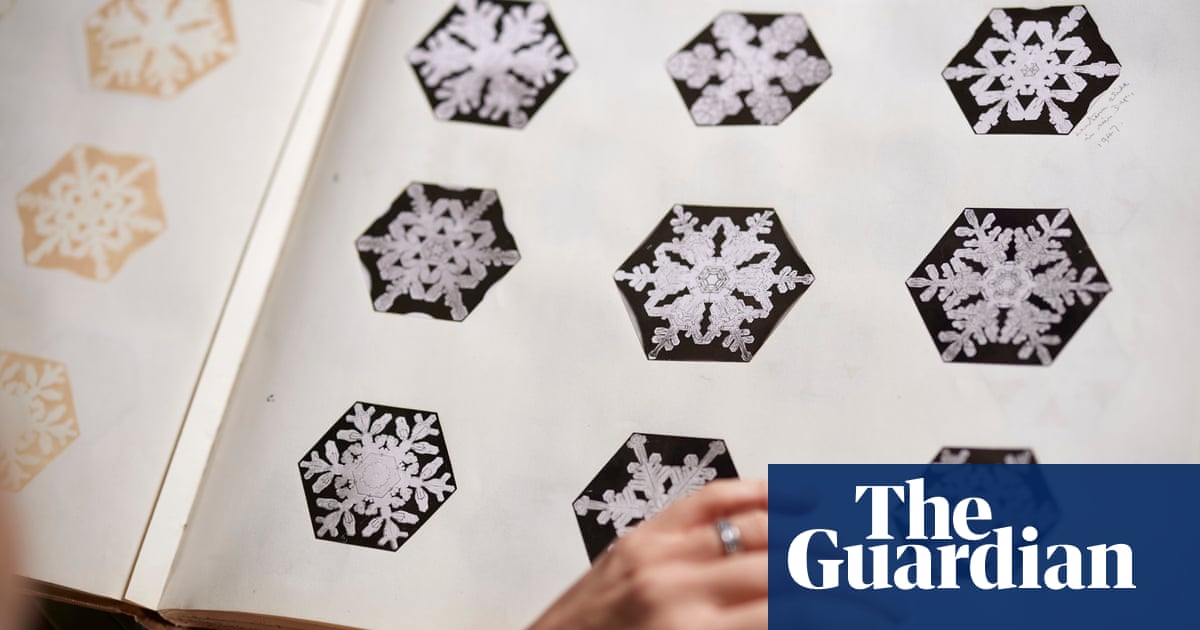Snowflake Bentley’s 19th-century images of snow crystals put online