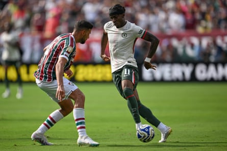 Noni Madueke takes on Fluminense’s Ignacio during Chelsea’s Club World Cup semi-final
