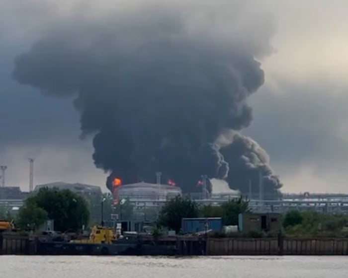 Ukrainian drones hit St Petersburg oil terminal and nearby port