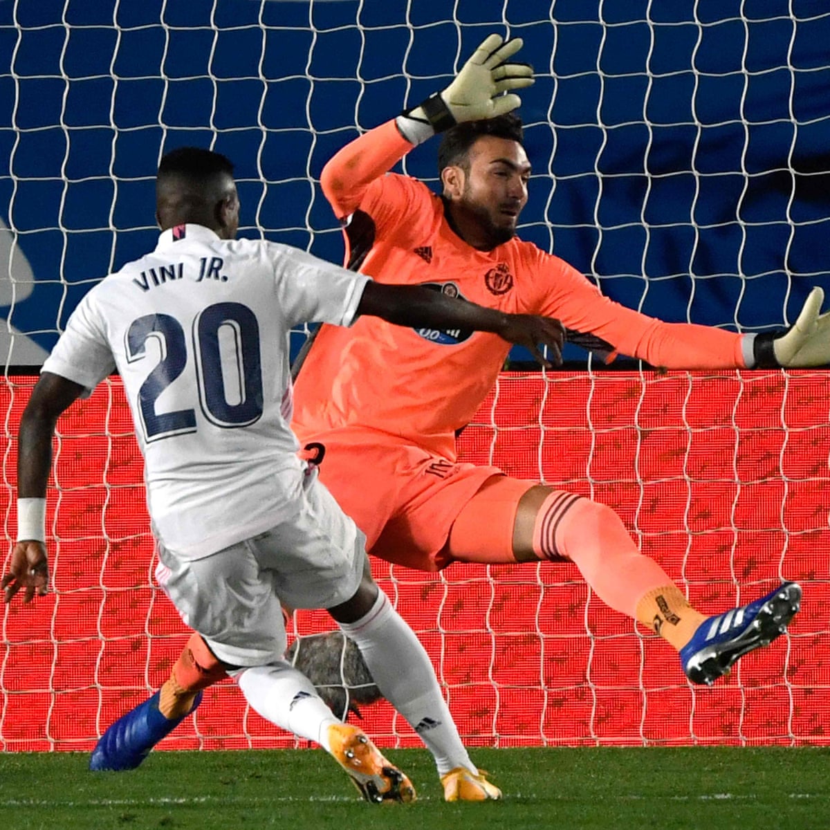 Vinicius Junior Wrestles Real Madrid To Victory While Atalanta Crush Lazio European Club Football The Guardian