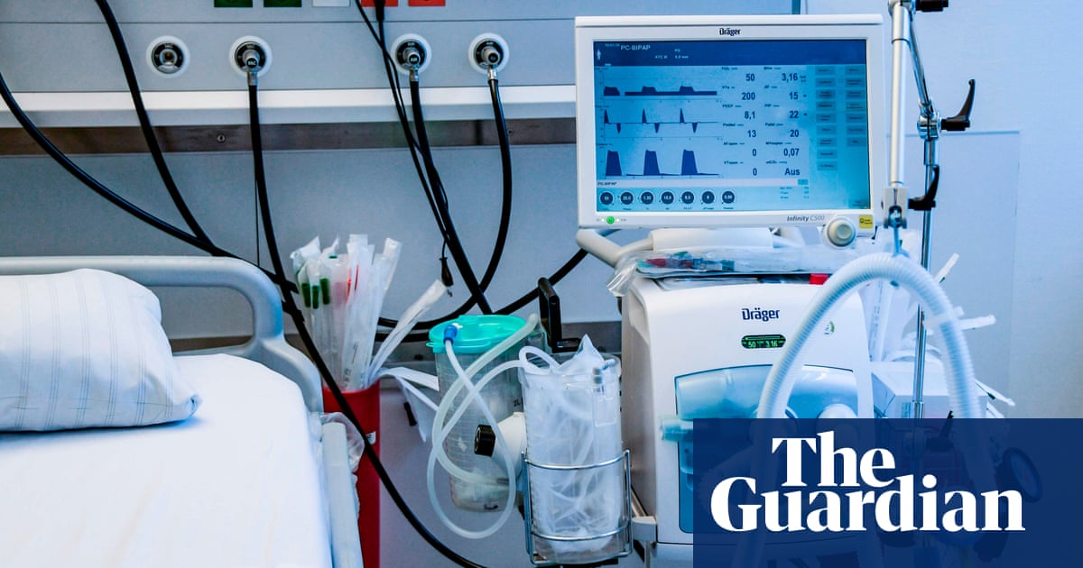 Conquistador Logro Hora How ventilators work and why they are so important in saving people with  coronavirus | Coronavirus | The Guardian