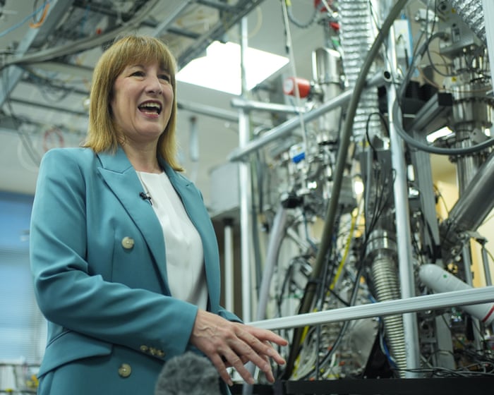 Pre-budget lift for Rachel Reeves as UK business confidence rises