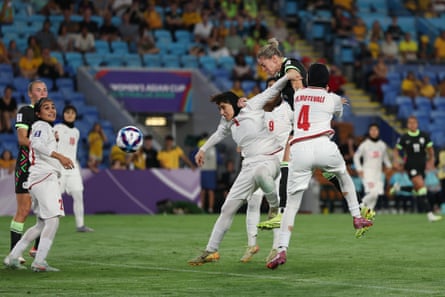Alanna Kennedy scores the Matildas fourth goal.