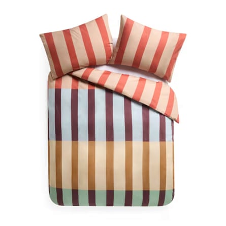 Made Terri 180 Thread Count Duvet Cover and Pillowcase Set in Rust