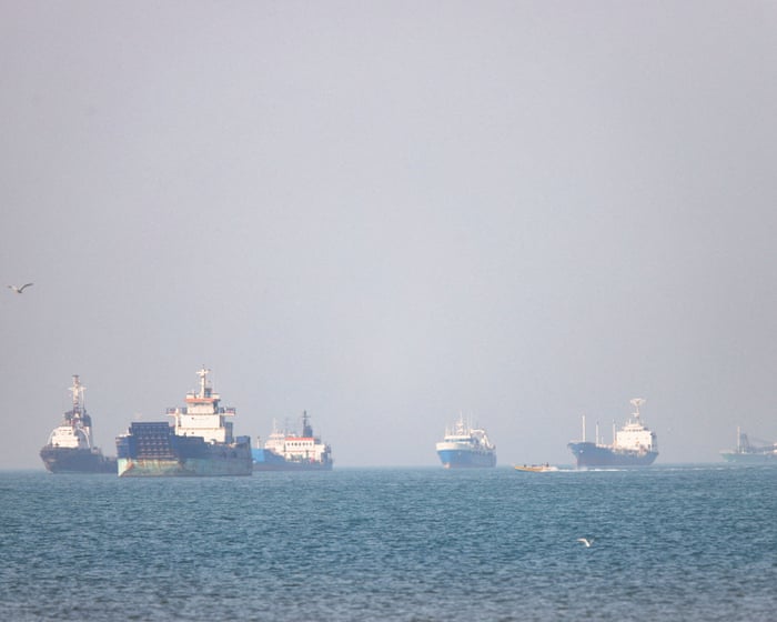 First Thing: US-Iran ceasefire at risk after exchange of fire in strait of Hormuz