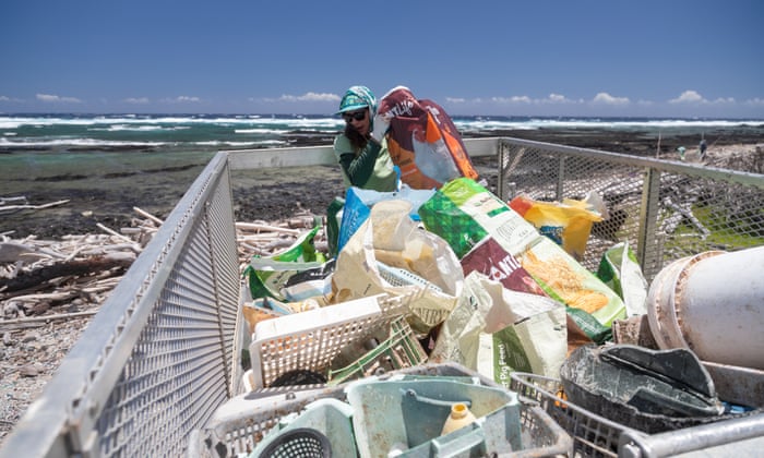 Welcome To Hawaii S Plastic Beach One Of The World S Dirtiest Places Us News The Guardian