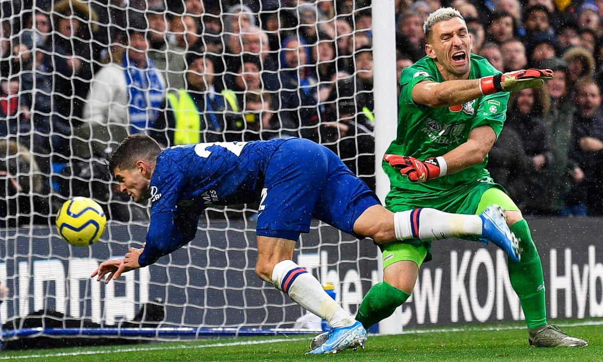 abraham and pulisic strike for chelsea s young guns to sink crystal palace premier league the guardian
