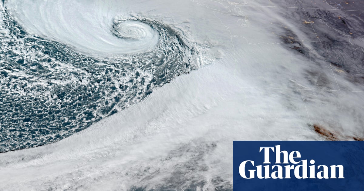 ‘Bomb cyclone’ brings high winds and soaking rain to north-west US