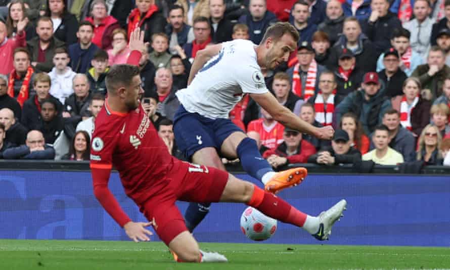 Liverpool v Tottenham: Premier League – live! | Premier League 2 Great block: Henderson smothers Kane’s attempt.