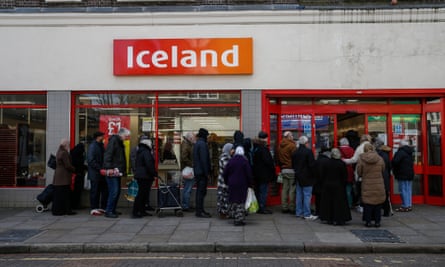 Iceland has committed to holding the price on its £1 lines until the end of the year