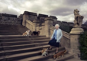 Queen and her dogs
