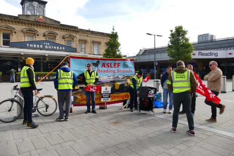 Aslef members on a picket line at Reading station.