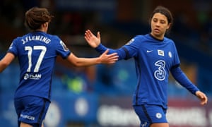 Sam Kerr of Chelsea celebrates with team mate Jessie Fleming.