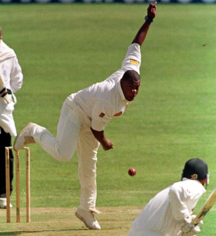 David Lawrence bowls