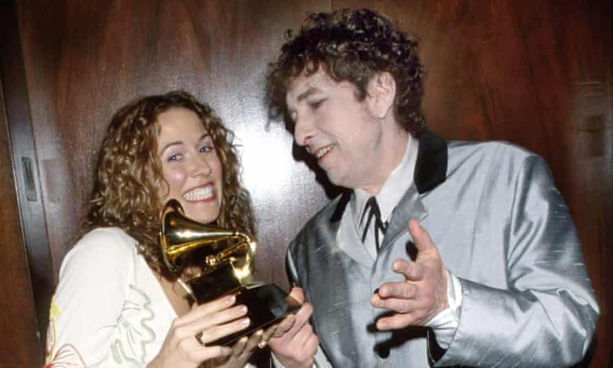 Sheryl Crow with Bob Dylan in 1998.