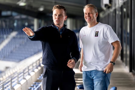 Viking CEO, Eirik Bjørnø (left), and the sporting director Erik Nevland.