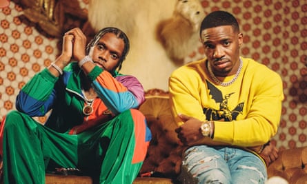 Echando una mano ... Krept y Konan.