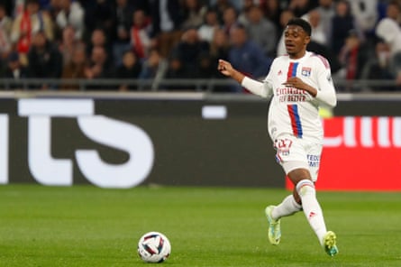 Jeffinho in action for Lyon in Ligue 1