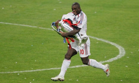 An overjoyed Clarence Seedorf runs with the European Cup/Champions League trophy following Milan’s 2-1 victory over Liverpool in the 2006/2007 Champions League Final.
