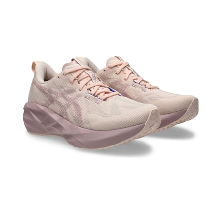 Asics Nova Blast 5 product photo