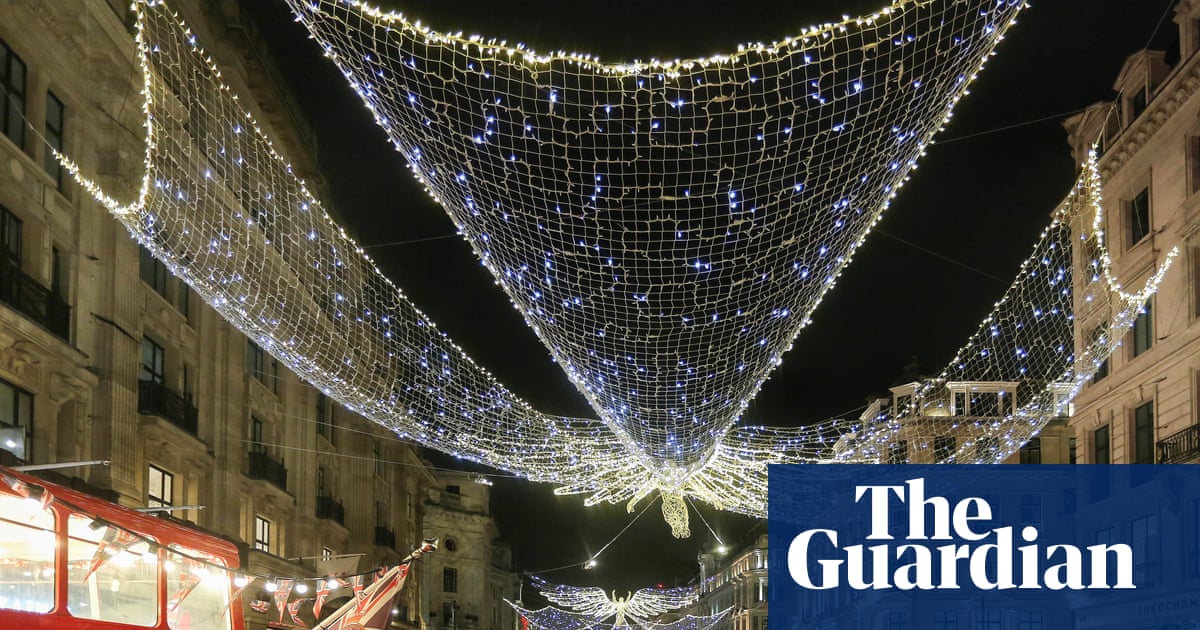 Retailers hope ‘panic weekend’ will bring Christmas cheer to UK sales