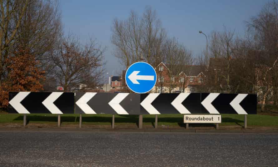 Sandy Bannerman a aménagé des itinéraires séparés pour les piétons, les cyclistes et les véhicules à moteur à Craigavon, ce qui l'a conduit à se moquer de ses nombreux ronds-points.