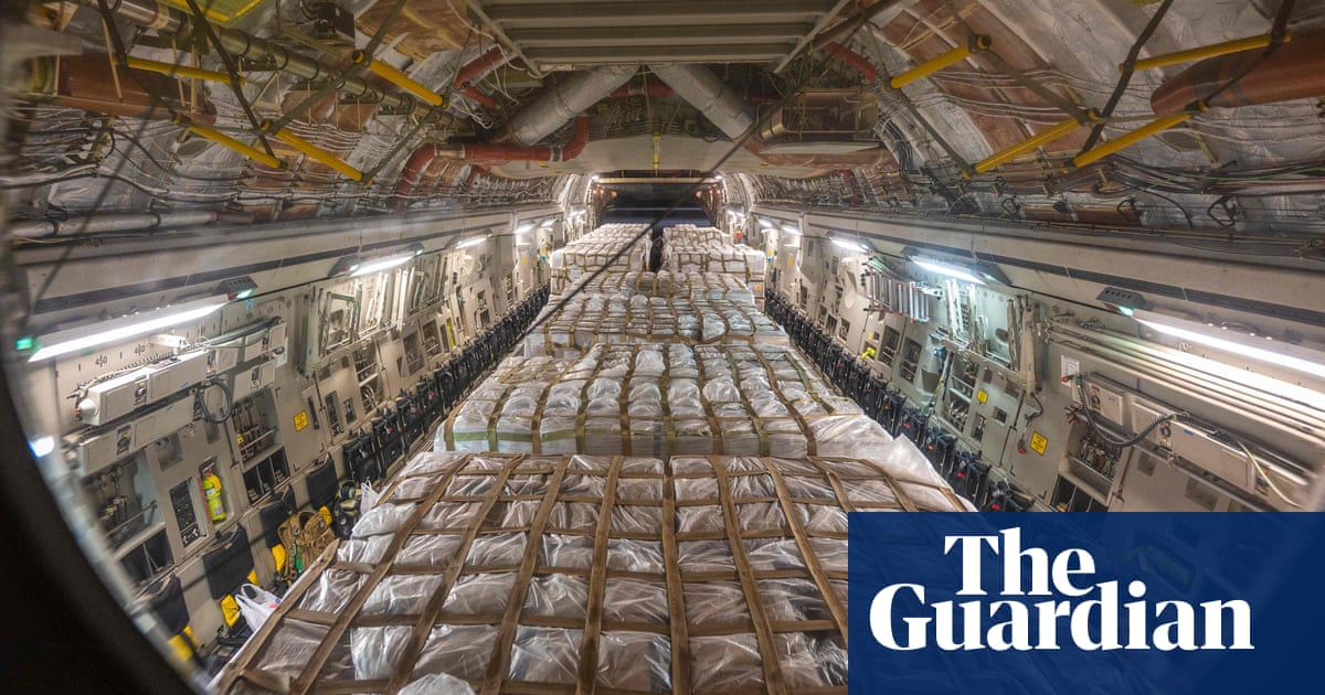 Military plane rushes baby formula to US health systems