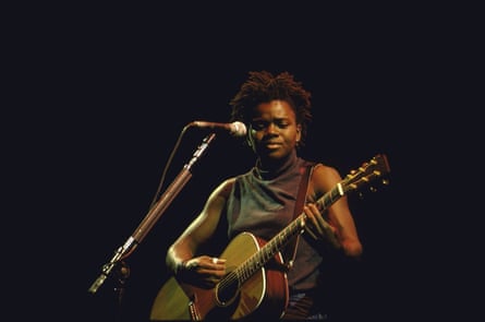Tracy Chapman performing in 1988