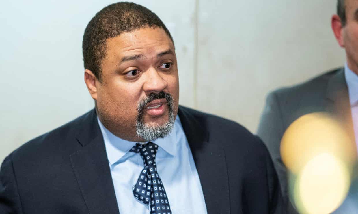 Manhattan district attorney to present Trump hush money case to grand jury – as it happened (theguardian.com)