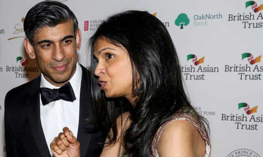 Rishi Sunak and his wife Akshata Murthy