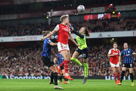 Arsenal v Zurich: Women’s Champions League – live | Women's Champions League 6 Lina Hurtig heads home to double Arsenal’s lead.