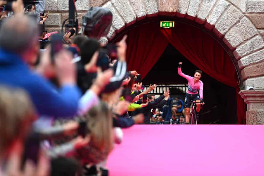 Jai Hindley waves to the crowd at the Arena di Verona.
