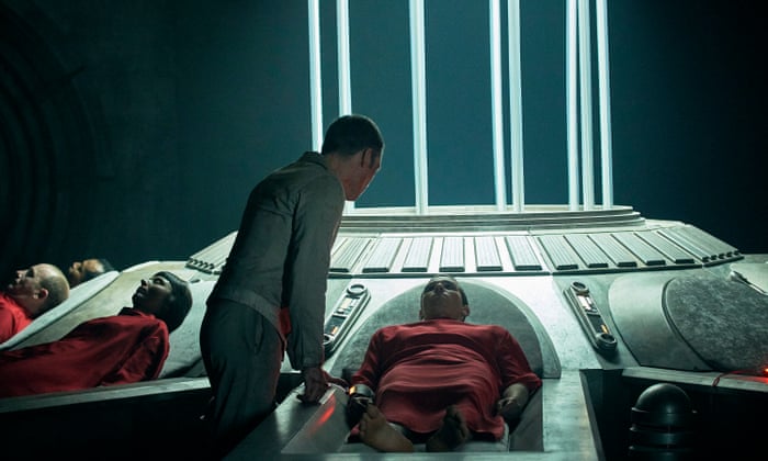 தடைகளைத் தாண்டிய புத்தகங்கள் - Aldous Huxley | கோழைத்தனமான அந்த ஆட்சியமைப்புக்குப் பெயர் ‘துணிச்சலான புதிய உலகம்’ (Brave New World)