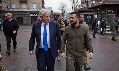 Boris Johnson and Volodymyr Zelenskiy in the streets of Kyiv