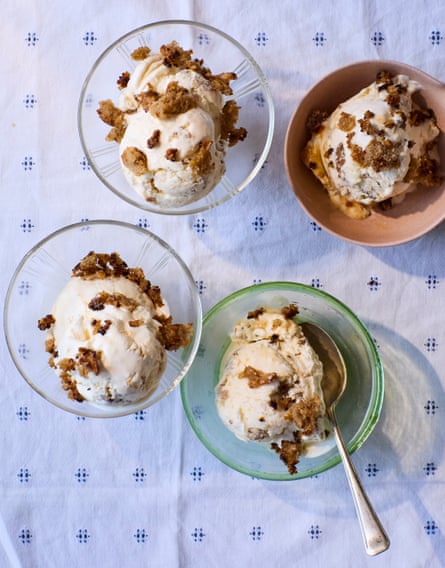 Thomasina Miers’ marmalade and caramelised crumb no-churn ice-cream.