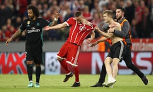 Pitch invader