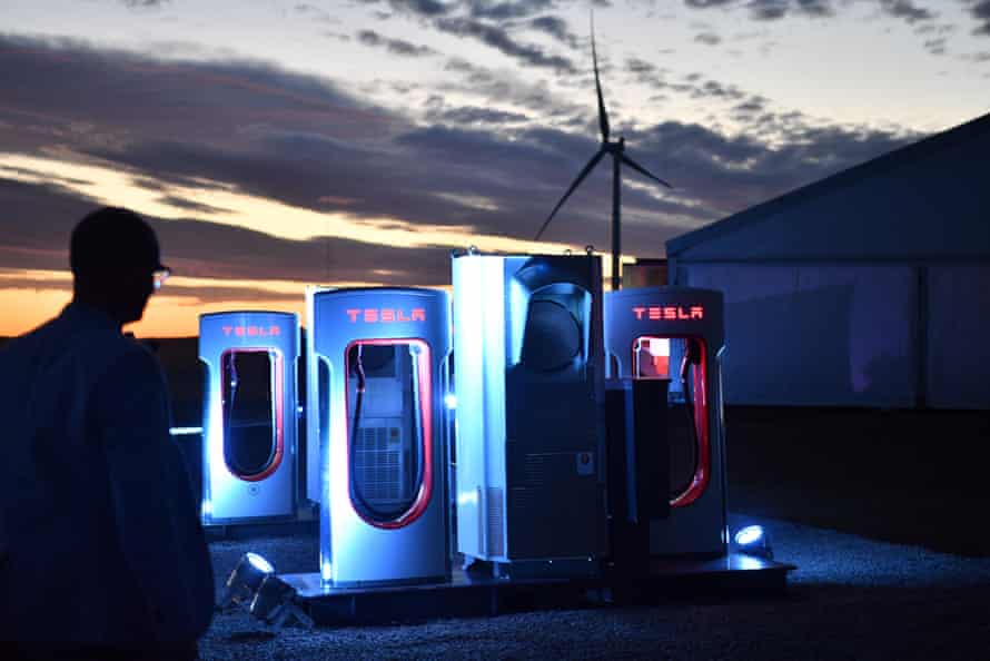 Estaciones de carga de automóviles Tesla cerca de Jamestown, Australia Meridional.