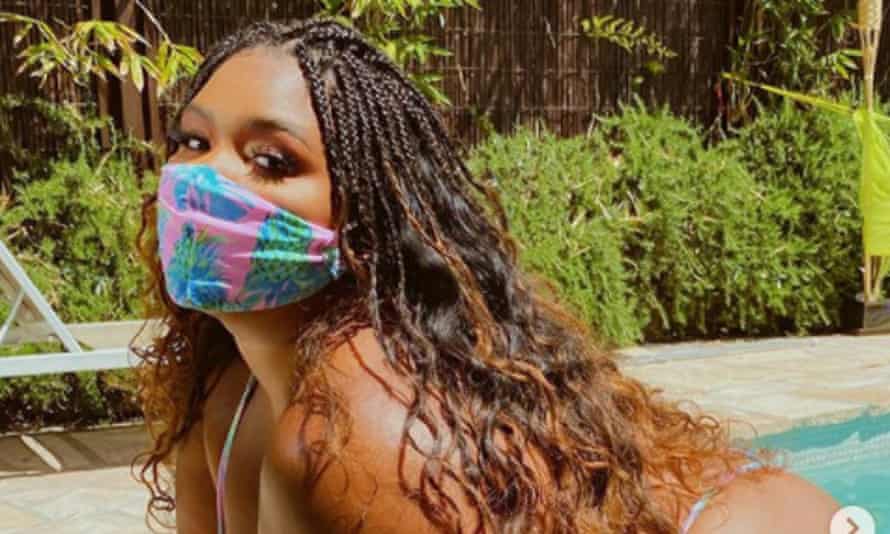 Lizzo in mask