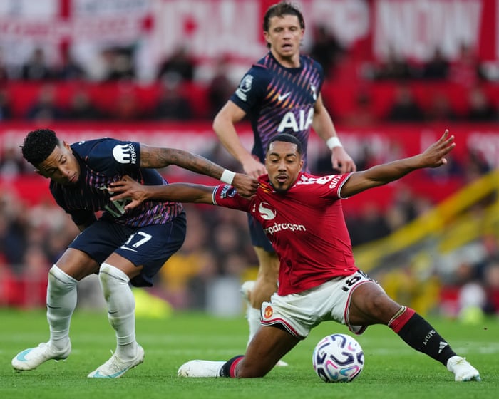 Manchester United v Tottenham: Premier League – live