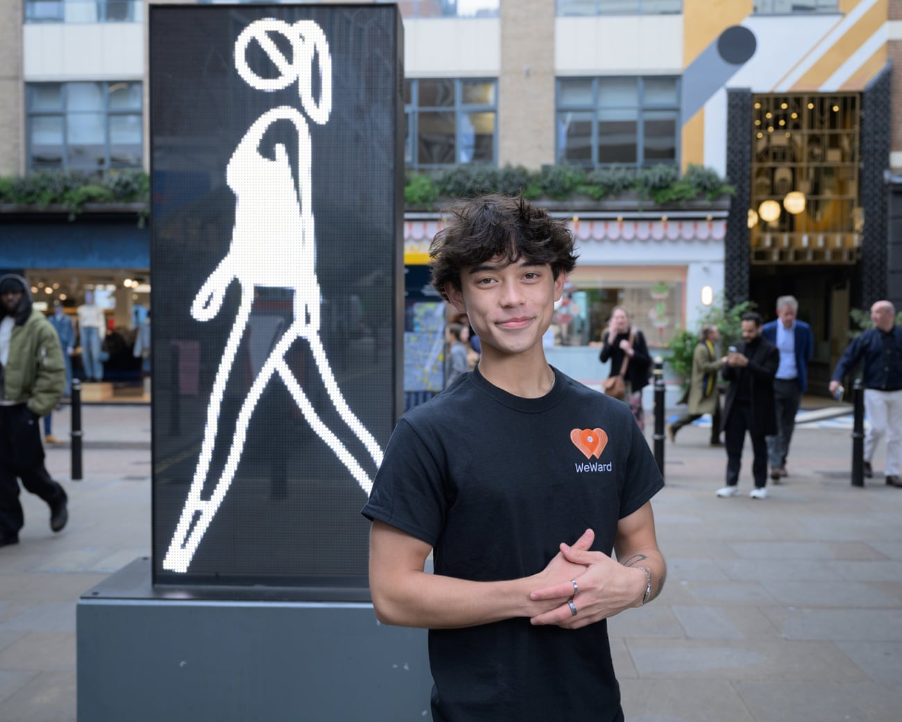 El ‘vigilante de la acera’: por qué Cameron Roh denuncia la mala etiqueta al caminar El ‘vigilante de la acera’: por qué Cameron Roh denuncia la mala etiqueta al caminar