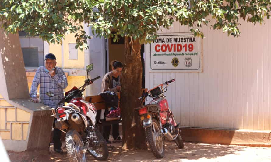 Entrée de l'hôpital régional de Caazapá.