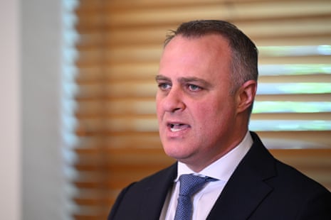 Politics live: Greens propose tax change to save Australians $1,000 a year; eSafety says social media akin to gladiator arena