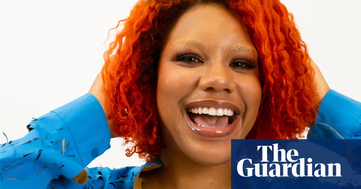 “Ahora solo hago chistes obscenos cuando quiero”: cómo la comediante texana Kemah Bob encontró libertad en Gran Bretaña | Comedia “Ahora solo hago chistes obscenos cuando quiero”: cómo la comediante texana Kemah Bob encontró libertad en Gran Bretaña | Comedia