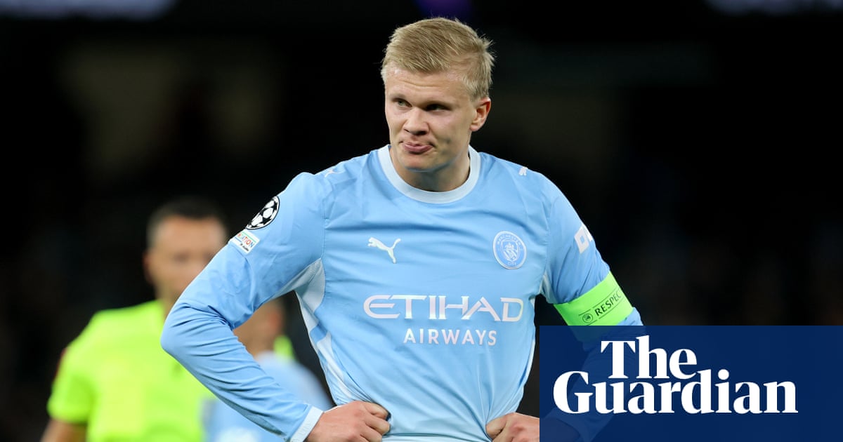PSG pummel Manchester City while Villa and Liverpool hit six | Football Weekly Extra – video
