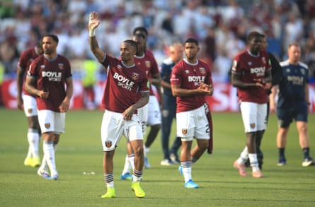 West Ham’s Crysencio Summerville and teammates applaud the fans after the final whistle.